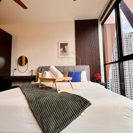 Scarletz Suites Near Klcc By Yoursuperhost Куала-Лумпур Екстер'єр фото